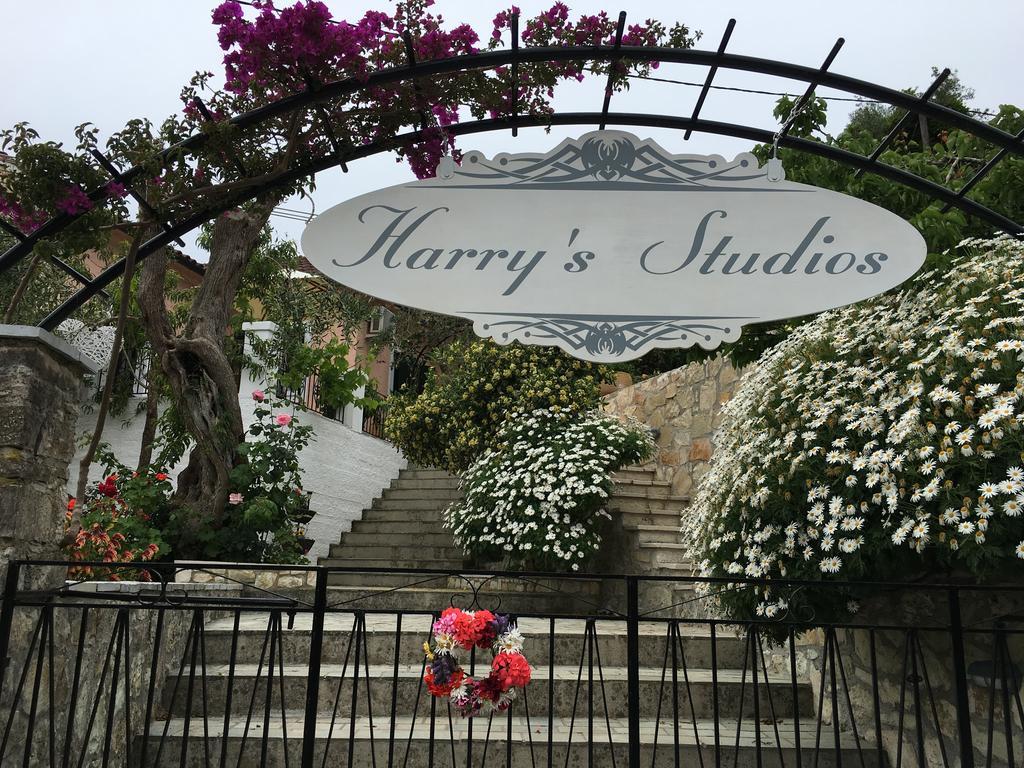 Harry'S Studios Гайос Экстерьер фото